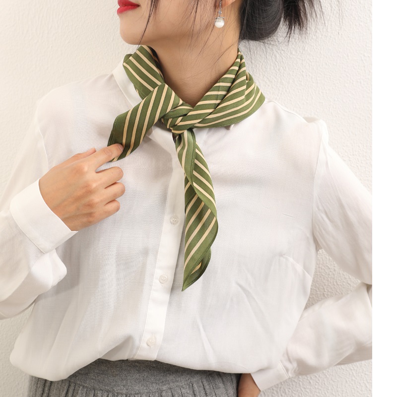 وشاح مطبوع بشريط للنساء ، حرير - مراجعة Silk Tie Striped وسعره