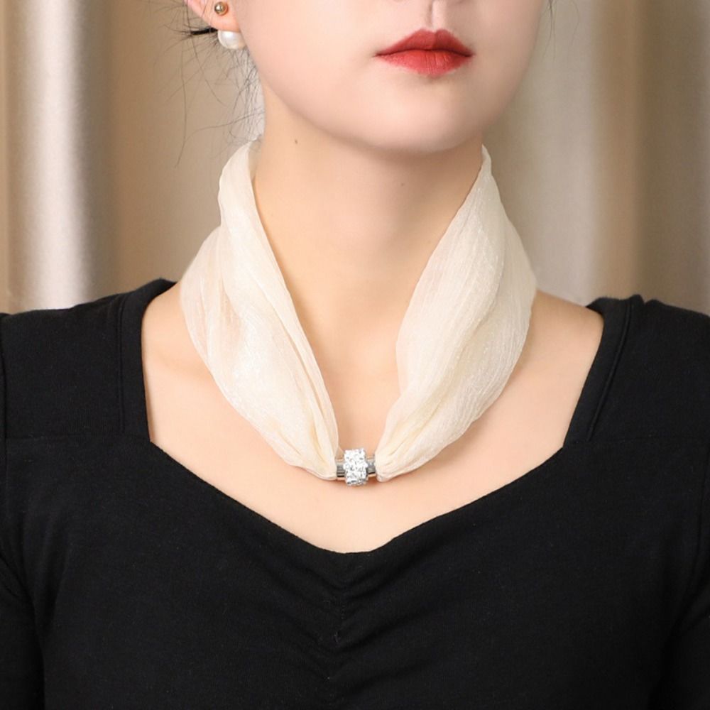 وشاح نسائي فاخر بإبزيم مغناطيس - مراجعة Ascot Neck Scarf وسعره