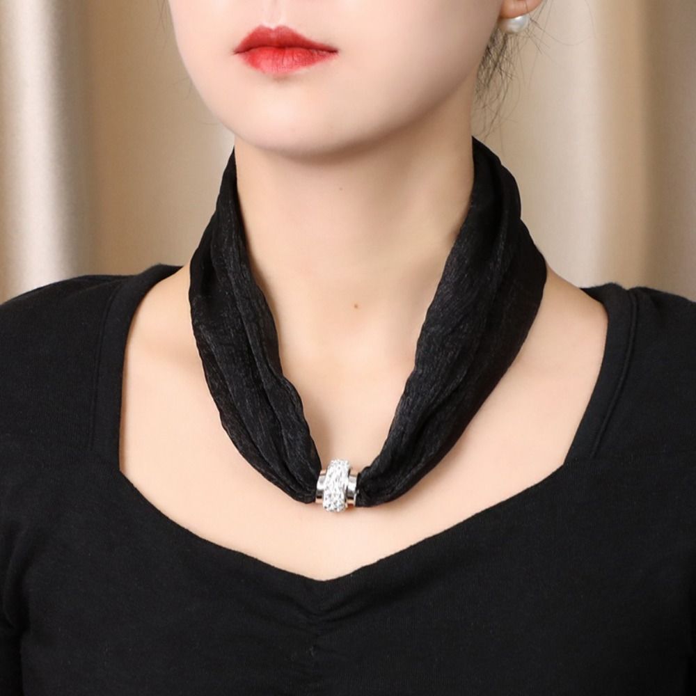 وشاح نسائي فاخر بإبزيم مغناطيس - مراجعة Ascot Neck Scarf وسعره