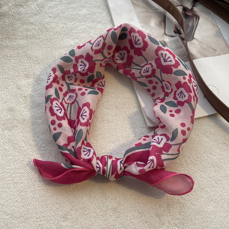 وشاح مربع جديد بتصميم باندانا  - مراجعة Bandana Cotton وسعره