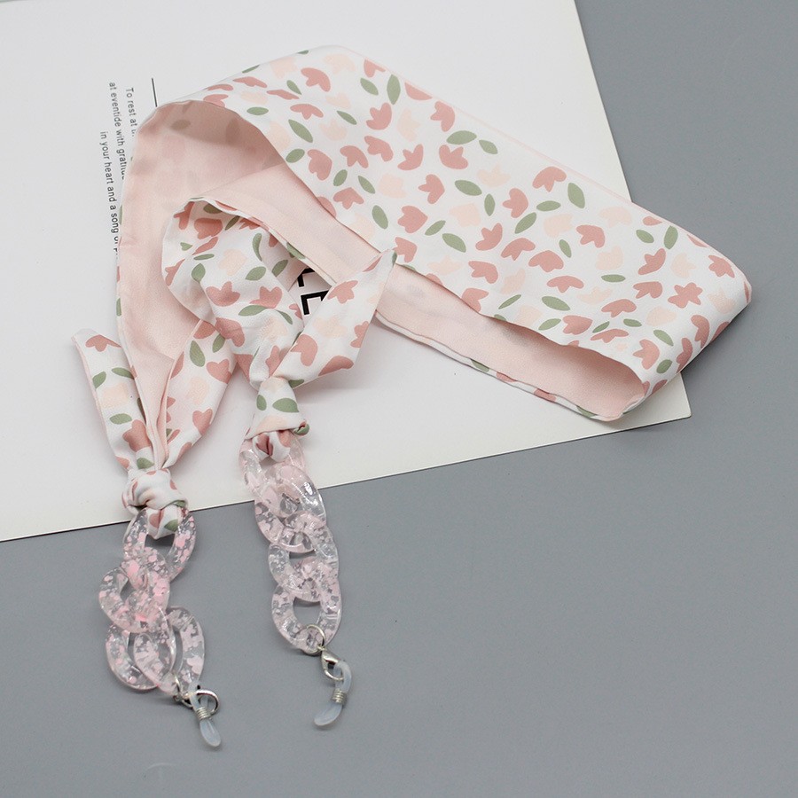 وشاح حريري مطبوع بوهيمي للنظار - مراجعة Silk Neck Scarf وسعره