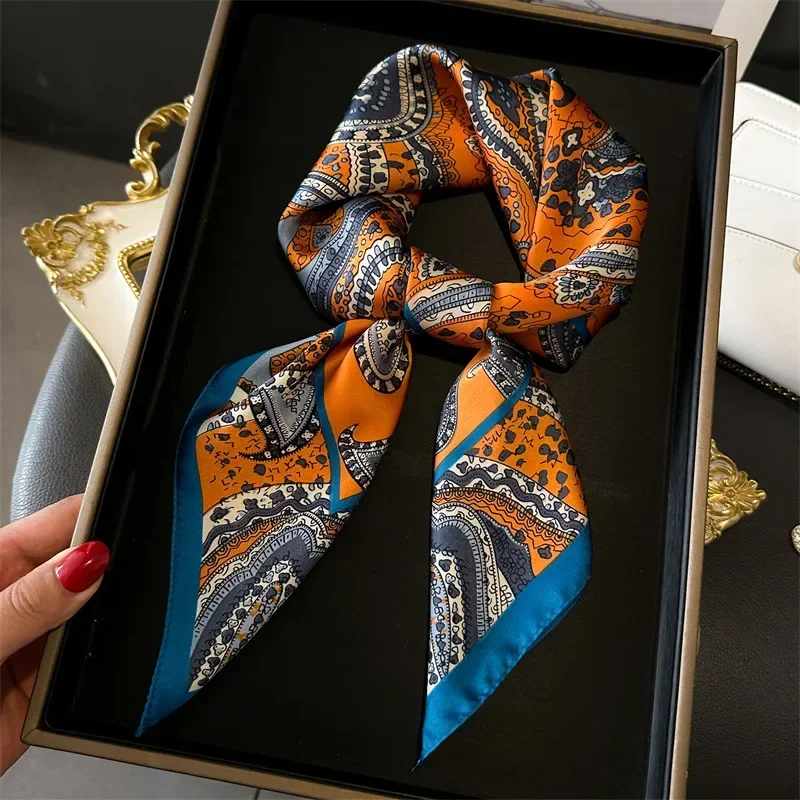 الأزهار الحرير تقليد وشاح لسيد - مراجعة Silk Neck Scarf وسعره